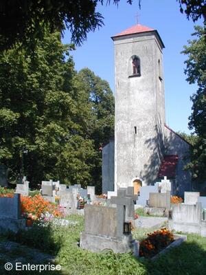 Farní kostel sv. Jiří s areálem