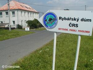 Rybářský Dům a 12 chatek