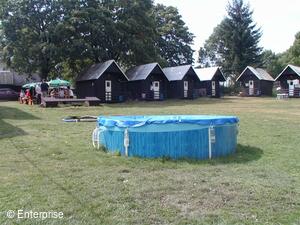 Rybářský Dům a 12 chatek
