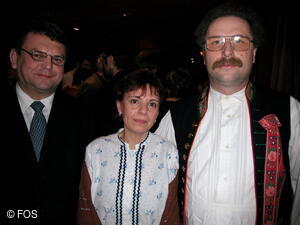 Národní krojový ples FOS 2004