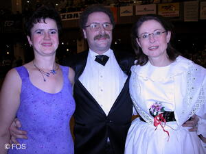 Národní krojový ples FOS 2004