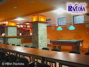 Bowling bar, hotel Ráztoka