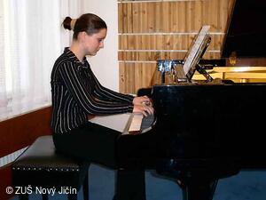 Absolventský koncert, 28.4.2004, ZUŠ NJ