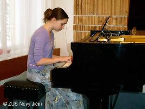 Absolventský koncert, 28.4.2004, ZUŠ NJ