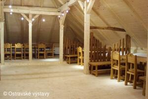 Slezskoostravský hrad, Ešler bar, interiér, posezení celé
