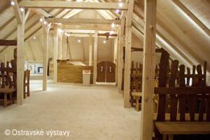 Slezskoostravský hrad, Ešler bar, interiér, posezení celé