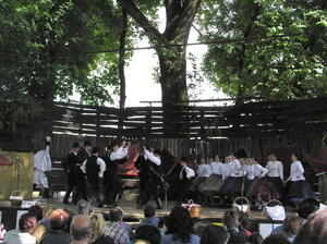 Folklorní festival Pod křenovskó májó