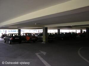 Parkoviště pod pavilonem A
