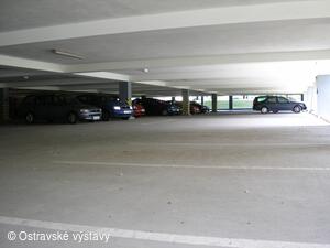 Parkoviště pod pavilonem A