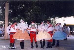 Podlužácký kroj