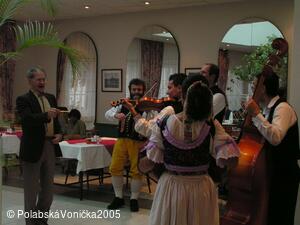 Folklorní festival Polabská Vonička
