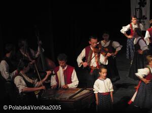 Folklorní festival Polabská Vonička
