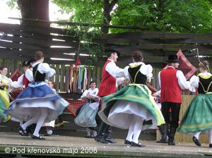 Folklorní festival Pod křenovskó májó