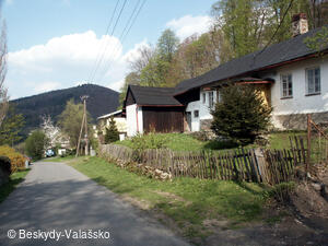 Cesta přes Hukvaldy