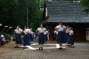 Púčik, dětský folklorní soubor