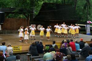 Púčik, dětský folklorní soubor