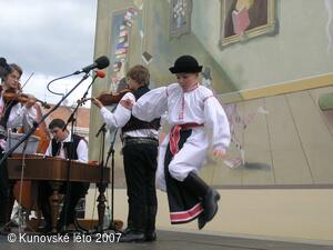 Mezinárodní dětský folklorní festival Kunovské léto