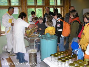 Medobraní u Perníkové chaloupky 2006