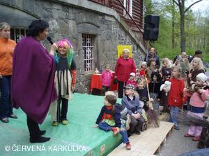 Slet čarodějnic u Perníkové chaloupky 2008