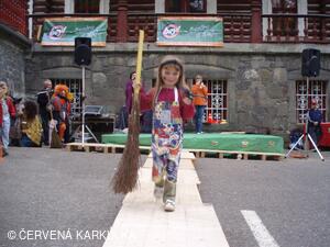 Slet čarodějnic u Perníkové chaloupky 2008