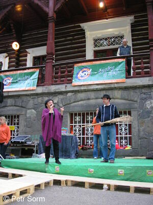 Slet čarodějnic u Perníkové chaloupky 2008