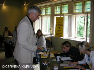 Setkání Jeníčků a Mařenek 2005 - registrace do Perníkové matriky