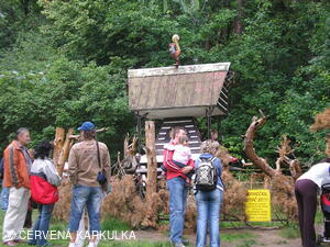 Setkání Jeníčků a Mařenek 2007 - Domečku, otoč se!