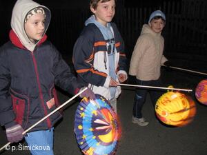 lampionový průvod