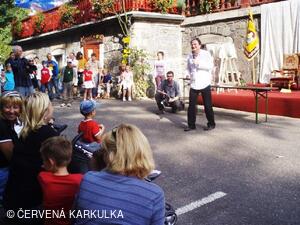 Království perníku 2009 - dražba perníkových zvířátek ve prospěch MŠ Ráby
