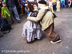 Království perníku 2009 - hadí žena Jessica Bieske