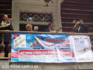 Setkání Jeníčků a Mařenek 2010 - lesní rohy Jana Šustra