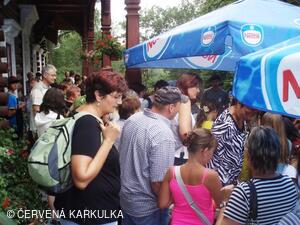 Setkání Jeníčků a Mařenek 2010 - autogramiáda Jana Přeučila