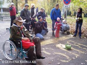 Perníkiáda s VŘSR 2010 - obskakování žabí královny