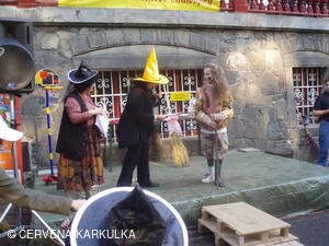 Čarodějnice u Perníkové chaloupky 2011