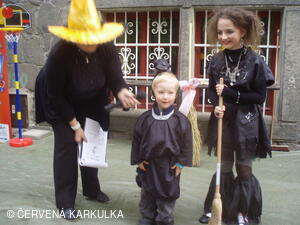 Čarodějnice u Perníkové chaloupky 2011