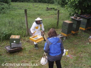 Medobraní s dětským dnem u Perníkové chaloupky 2011