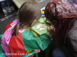 Medobraní s dětským dnem u Perníkové chaloupky 2011