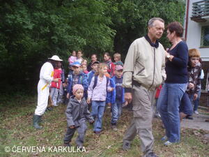 Medobraní s dětským dnem u Perníkové chaloupky 2011