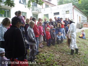 Medobraní s dětským dnem u Perníkové chaloupky 2011