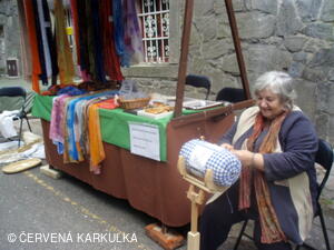 Medobraní s dětským dnem u Perníkové chaloupky 2011
