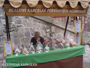 Medobraní s dětským dnem u Perníkové chaloupky 2011