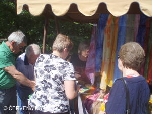 Medobraní s dětským dnem u Perníkové chaloupky 2011