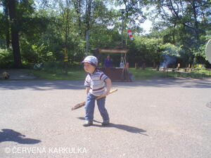 Medobraní s dětským dnem u Perníkové chaloupky 2011