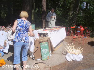 Medobraní s dětským dnem u Perníkové chaloupky 2011