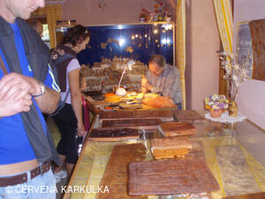 Tlačenice perníku v Království perníku 28. 9. 2011