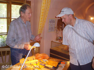 Tlačenice perníku v Království perníku 28. 9. 2011
