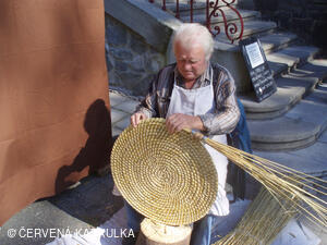 Tlačenice perníku v Království perníku 28. 9. 2011