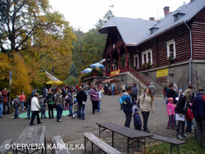 PERNÍKIÁDA s VŘSR u Perníkové chaloupky 28. 10. 2011